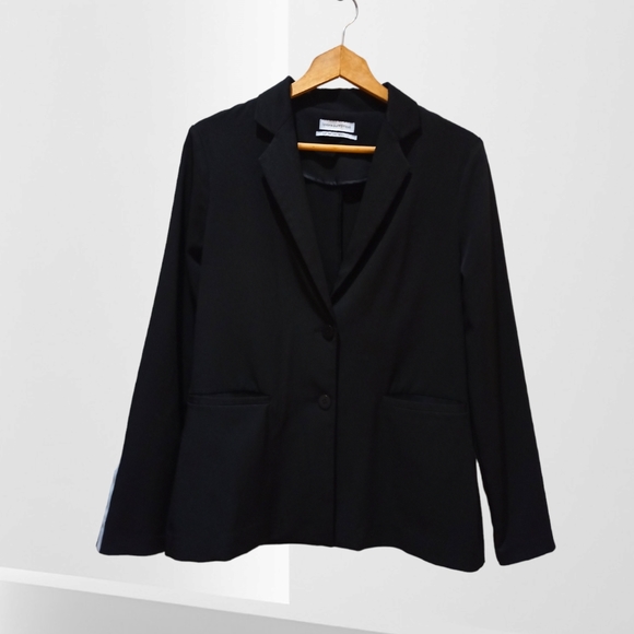 Urban Outfitters Women's Black Stripe Blazer - Picture 6 of 16